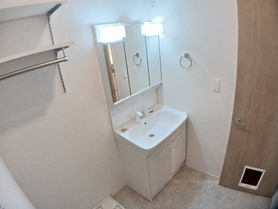 【洗面所】 | メゾングレーヌ東出Ａ