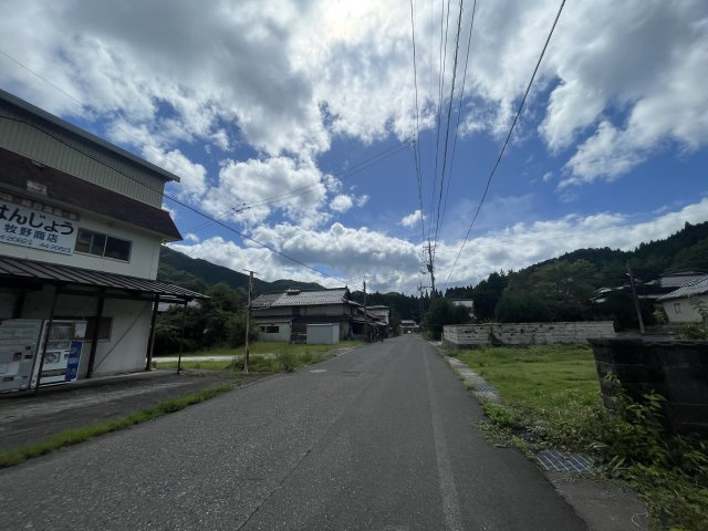 苫田郡鏡野町上斎原　売土地７０坪の周辺