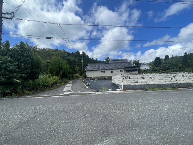 苫田郡鏡野町上斎原　売土地７０坪の外観