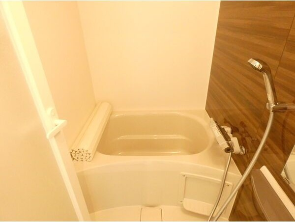 AVANTI　aratamabashiの浴室