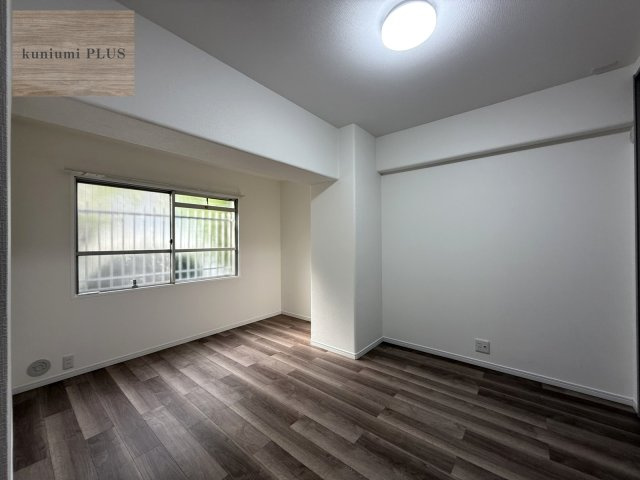 コープ野村森之宮の洋室