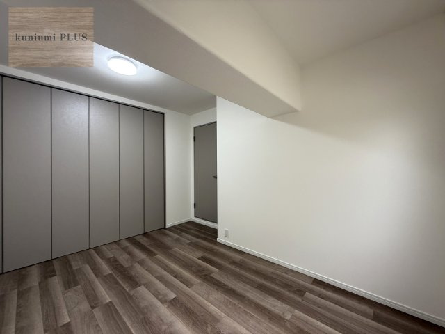 コープ野村森之宮の洋室