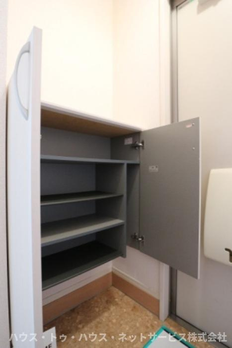 ラフォーレ上ノ台　Ｃの玄関