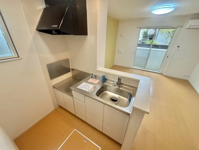 サン　ツインズ Bのキッチン