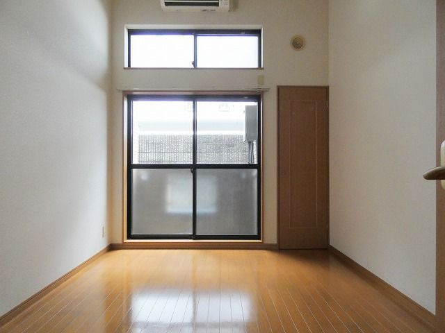 マリーコーポⅡの居間・リビング