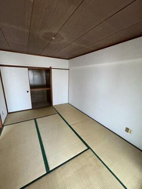 コーポさとりの和室