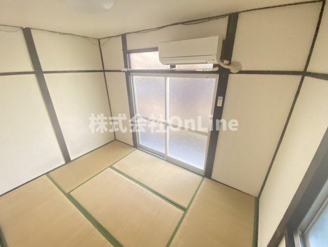八尾市長池町４丁目の賃貸マンションの和室