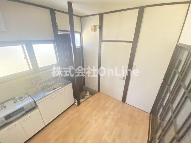 八尾市長池町４丁目の賃貸マンションの居間・リビング