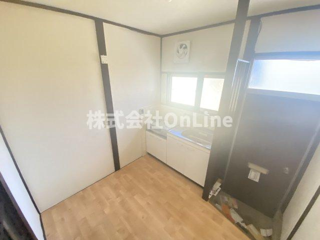 八尾市長池町４丁目の賃貸マンションの居間・リビング