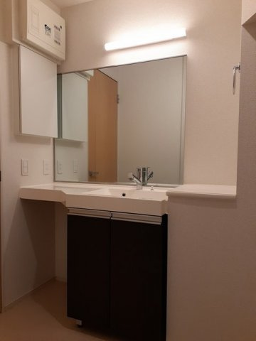パッシィオーネＵの独立洗面台|忙しい朝には欠かせない洗面所です