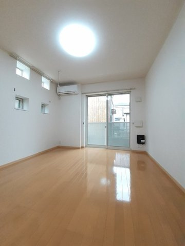 グランパームの洋室