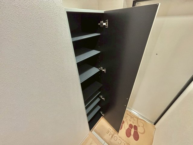 MISTRAL神屋町Ⅲの玄関