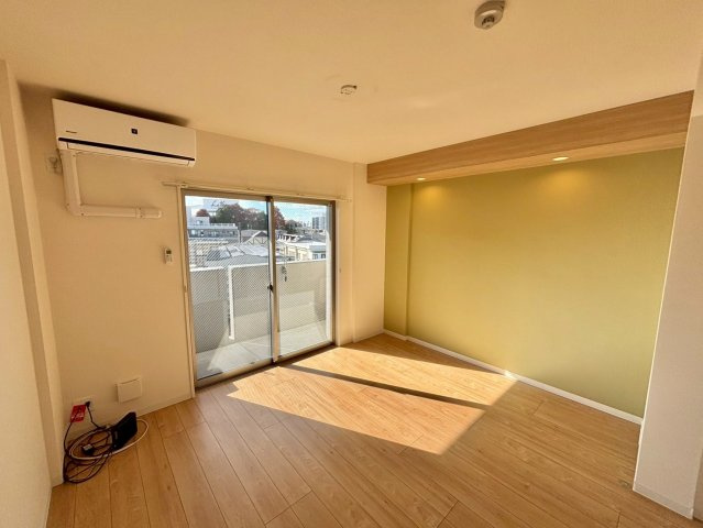 MISTRAL神屋町Ⅲの居間・リビング