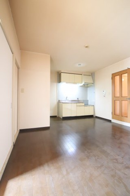 【居間・リビング】 | ドミール仲谷2号館