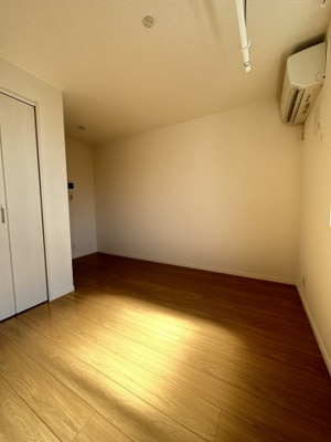 【寝室】 | ベイルーム横須賀鷹取