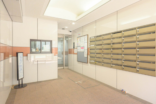 菱和パレス中野弥生町のロビー