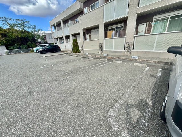 サン　クレメントCの駐車場