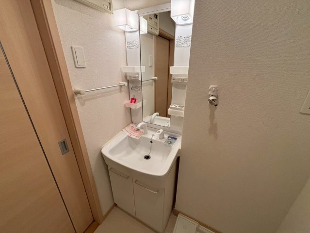 サン　クレメントCの独立洗面台