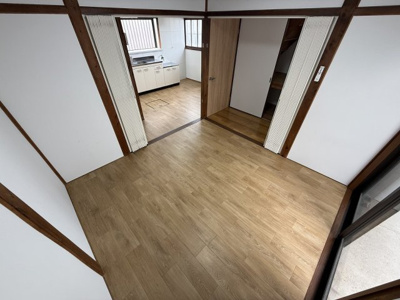 【洋室】 | 藤が丘2丁目戸建 | ◆アコーディオン式の扉で開閉可能です