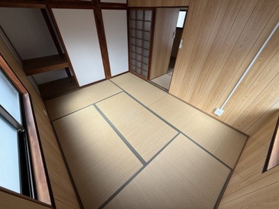 【和室】 | 藤が丘2丁目戸建 | ★バルコニーに面したお部屋です