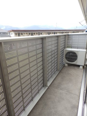 【バルコニー】 | ラグーン