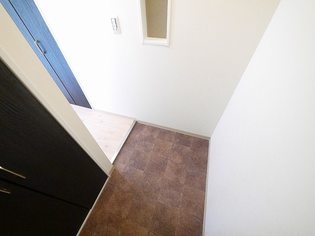 グランスター大宮の玄関