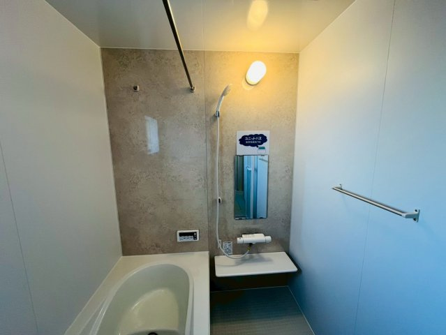 【Livele Garden】　野田市中根　2期　全2邸の浴室|〇１号棟　浴室〇
明るく清潔感のある浴室♪空気もこもらずいつもクリーンな浴室乾燥機付です（＾＾）
2025年12月撮影