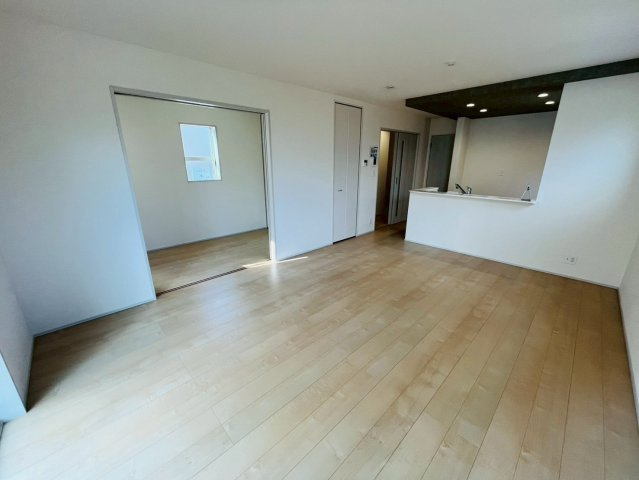 【Livele Garden】　野田市中根　2期　全2邸の前面道路含む現地写真|〇前面道路〇
北西側約6.5m
閑静な住宅街♪徒歩圏内商業施設充実！お買い物にも便利な立地です（＾＾）
2025年9月撮影