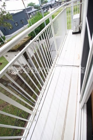 ポルトボヌール(PORTE-BONHEUR)のバルコニー