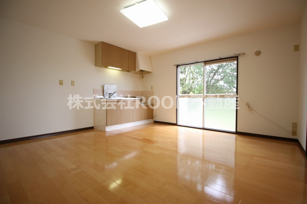 ポルトボヌール(PORTE-BONHEUR)の居間・リビング