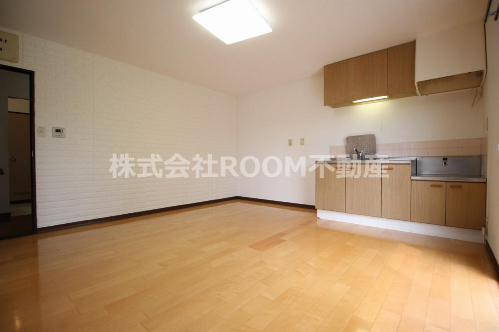 ポルトボヌール(PORTE-BONHEUR)の居間・リビング