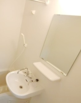 【洗面所】 | リオン六町