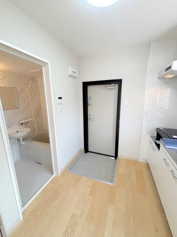 石原ビルの玄関