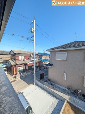 Zut PLUS　熊谷市別府7期の展望|高い建物が無く開放感のある展望
バルコニーからの展望も開けていて閑静な住宅地が望めます。日当りも良いですね♪