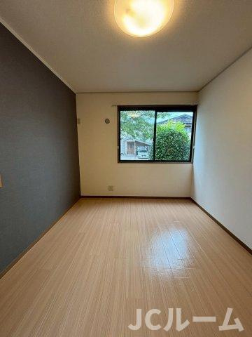 ロイヤルガーデン子安 Aの寝室