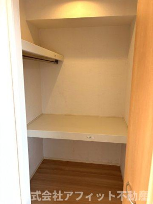 【その他】 | D-roomCⅤ | ウォークインクローゼット