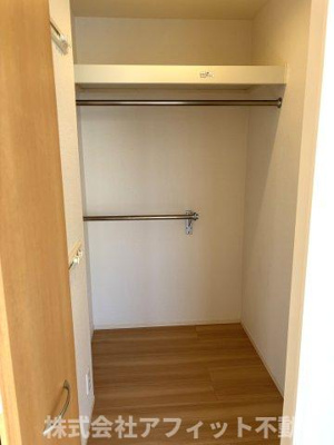 【その他】 | D-roomCⅤ | ウォークインクローゼット