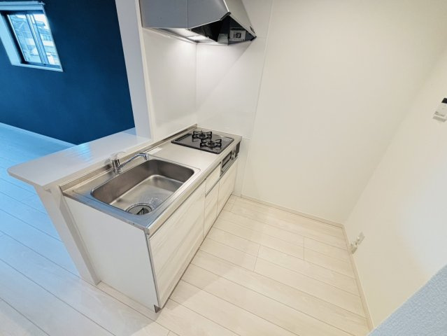 ホークヒルズ紫のキッチン|別号数タイプ