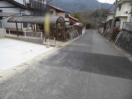 【前面道路含む現地写真】