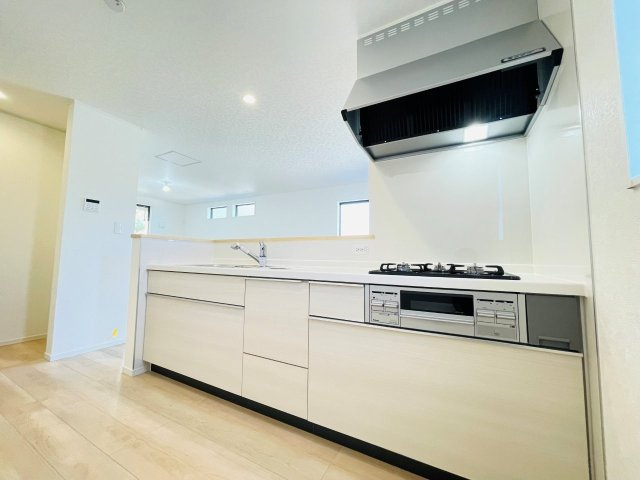 岡崎市本宿台第2　新築分譲住宅　全5棟　5号棟のキッチン|使い勝手の良いシステムキッチン。