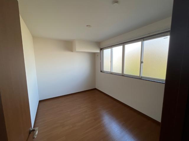 カインド・リバレインの内装|北洋室