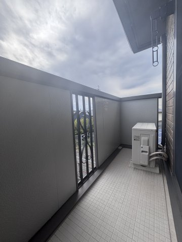 アイリスガーデン菰池 C棟のバルコニー