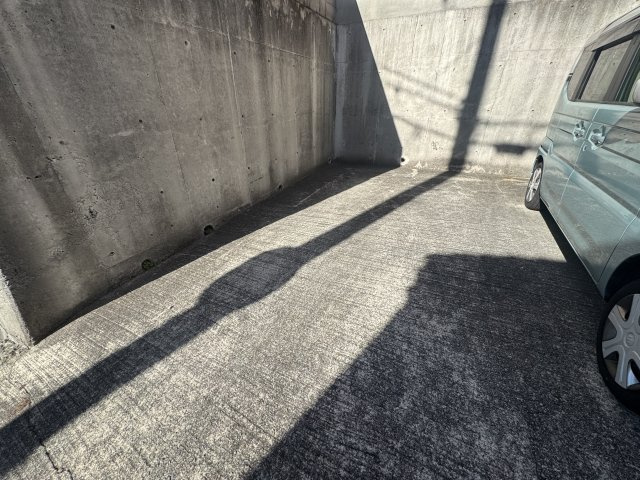ベルメゾンの駐車場