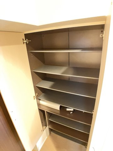 プリモアネッソの玄関