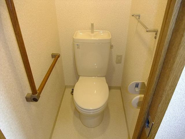 ビューフレア片町のトイレ|シンプルで使いやすいトイレです