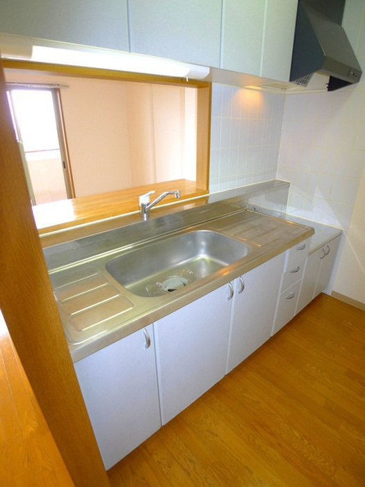 ビューフレア片町のキッチン|お料理しやすいキッチンです