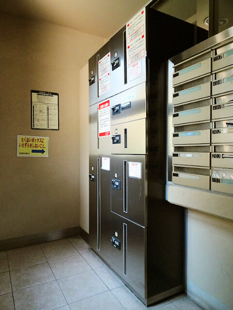 ビューフレア片町のエントランス|清潔なロビーです