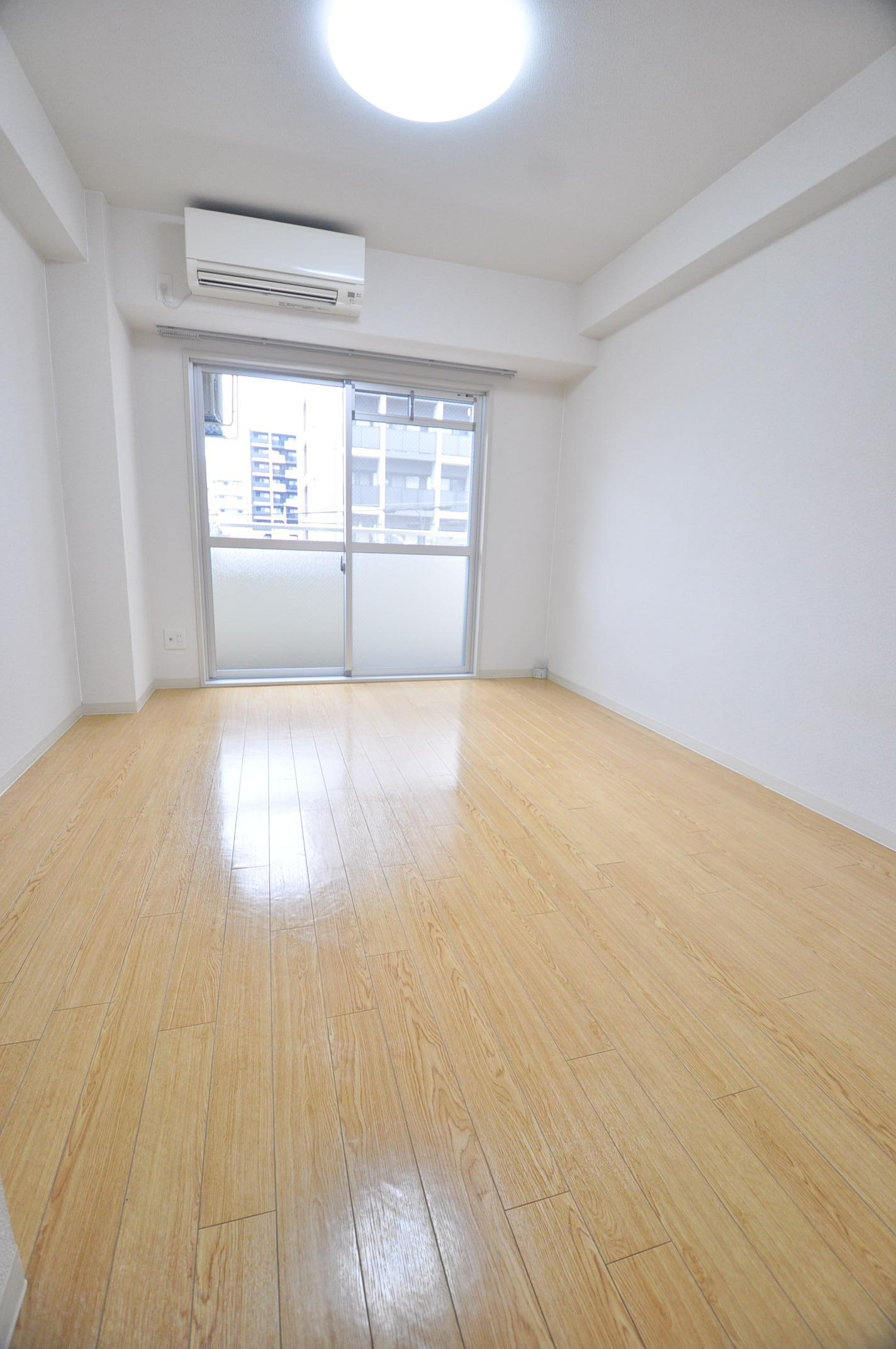 大阪市都島区高倉町１丁目の賃貸マンションの居間・リビング