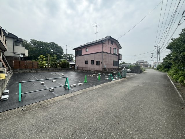 行田市白川戸　売地の前面道路含む現地写真