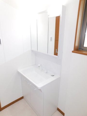 名古屋市西区清里町の中古一戸建の独立洗面台|◇洗面脱衣室◇　　洗面台新品交換　（２０２５年７月リフォーム済）